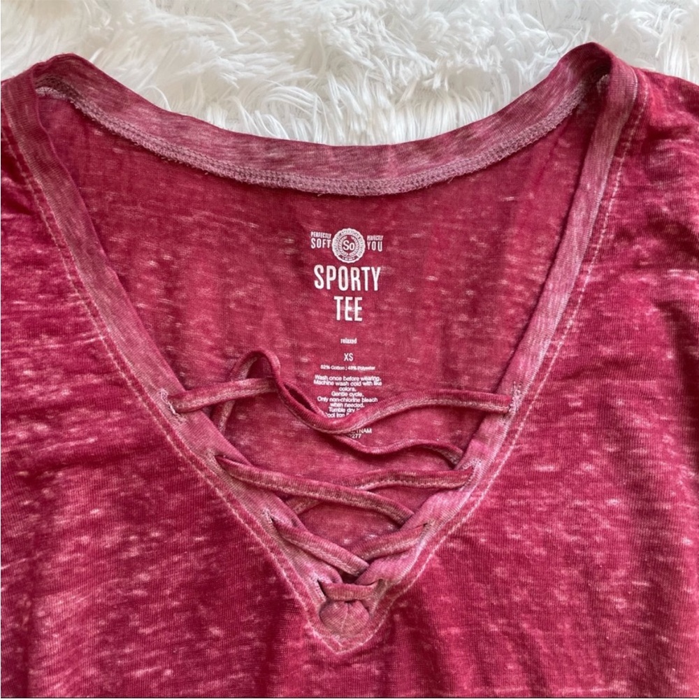 SO Lace-Up Varsity Shirt Tee Crisp Merlot Juniors Size XS Maroon Women’s @ - Picture 6 of 8